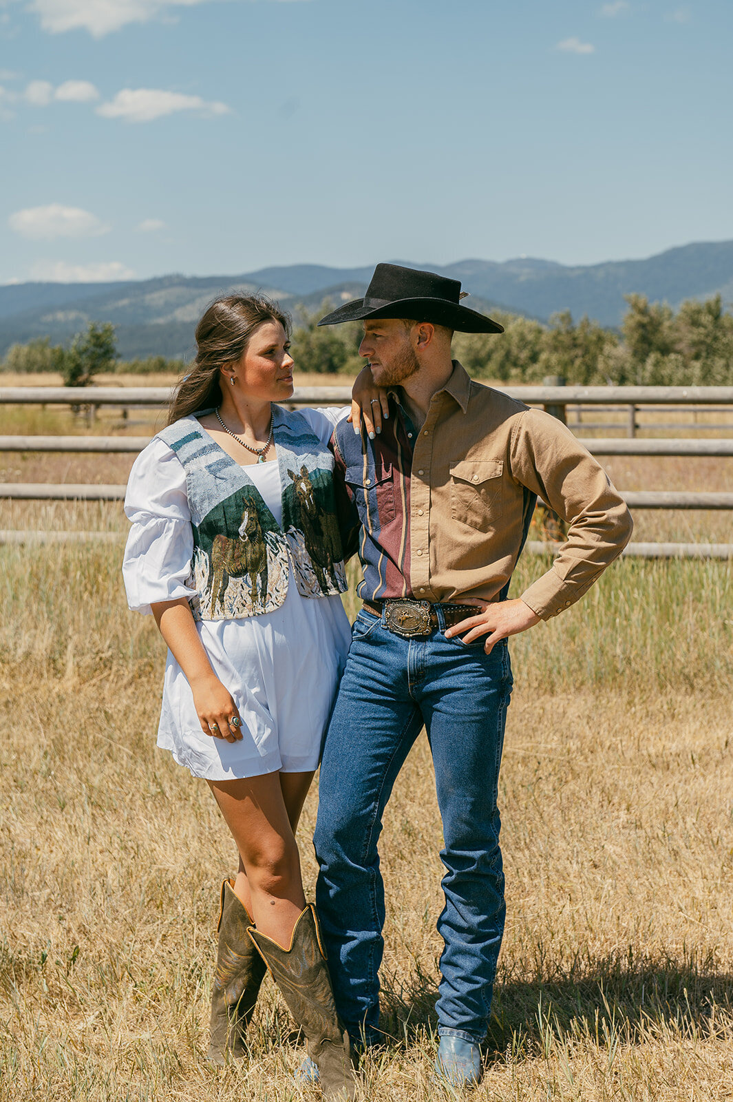 presley-gray-photo-haybale-forest-montana-elopement-7861