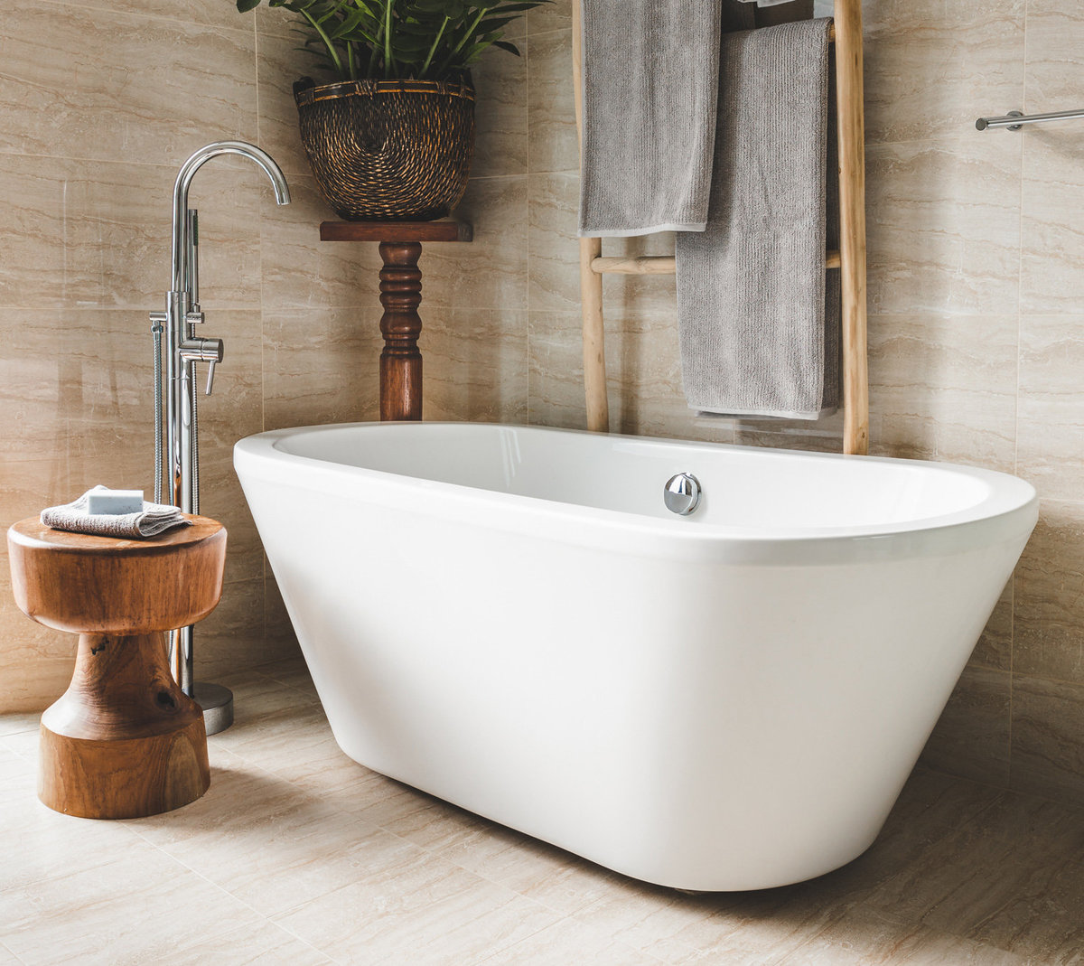 Amanda Wyeth Design| Stand Alone Bath Luxury Bathroom Design Northern Beaches