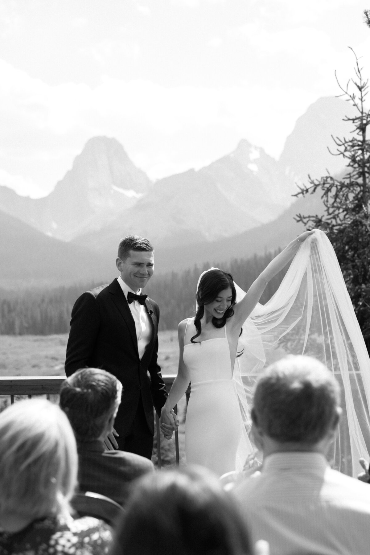 LL_Mount_Engadine_Lodge_Wedding-209