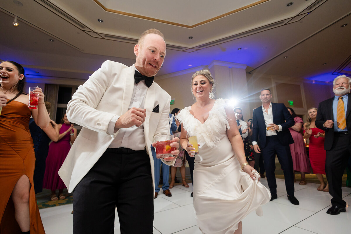 colorful-seaport-wedding-boston-lisa-gilbert-photography-39