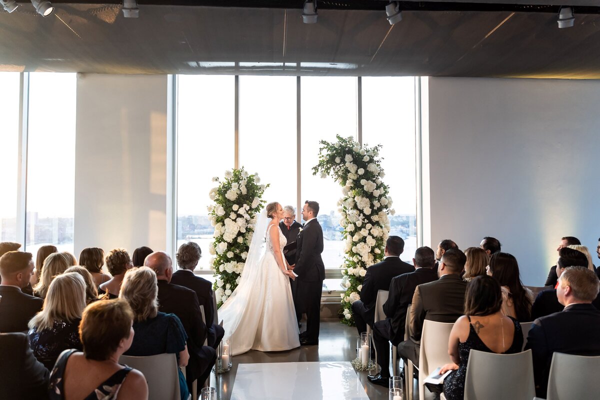 emma-cleary-new-york-nyc-wedding-photographer-videographer-venue-glasshouse-chelsea-7