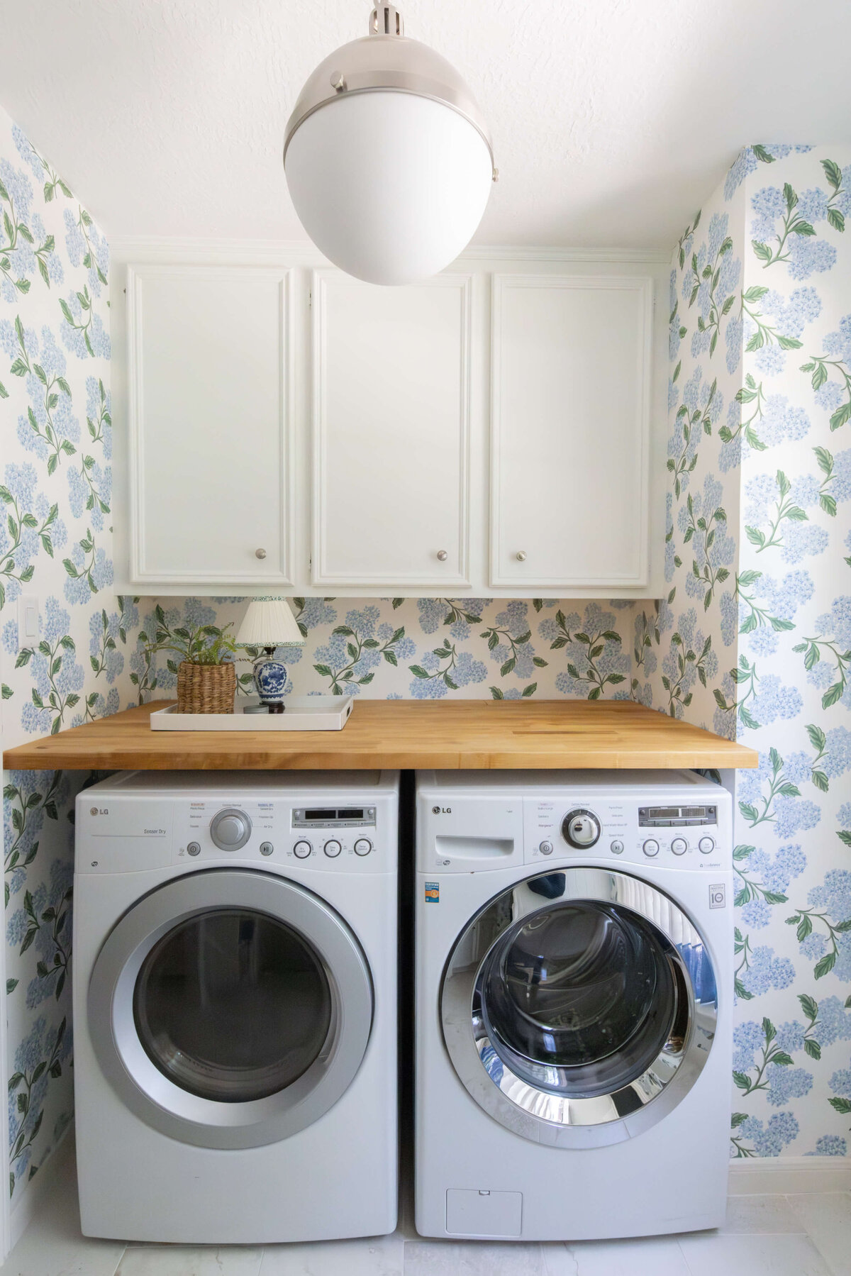 laundry-room-home-interior-luxury-design-texas