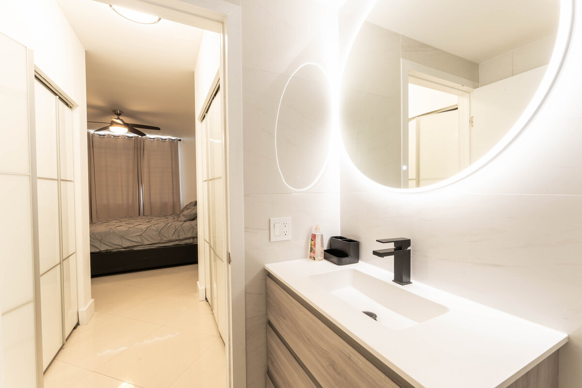 Bathroom 1 (2)