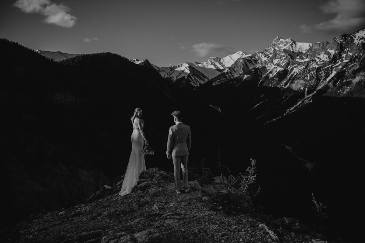 Alberta-hiking-elopement-170