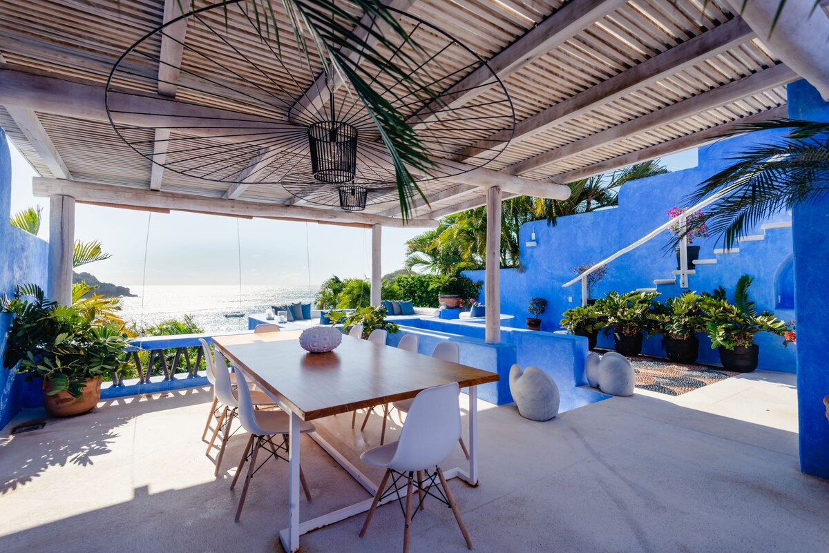 02-2-Careyes-Mexico-Properties-Villas-Casita-Azul-Terrace-Dining-4941