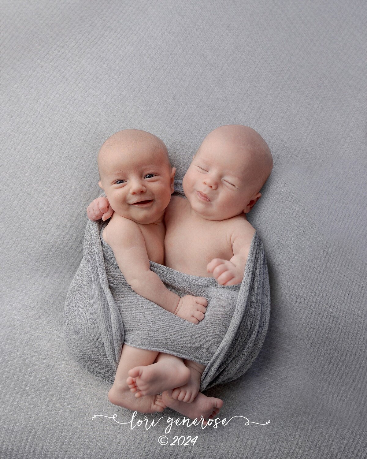 lehigh-valley-photographer-lori-generose-lg-photography-newborn-twin-boys-allentown-pa