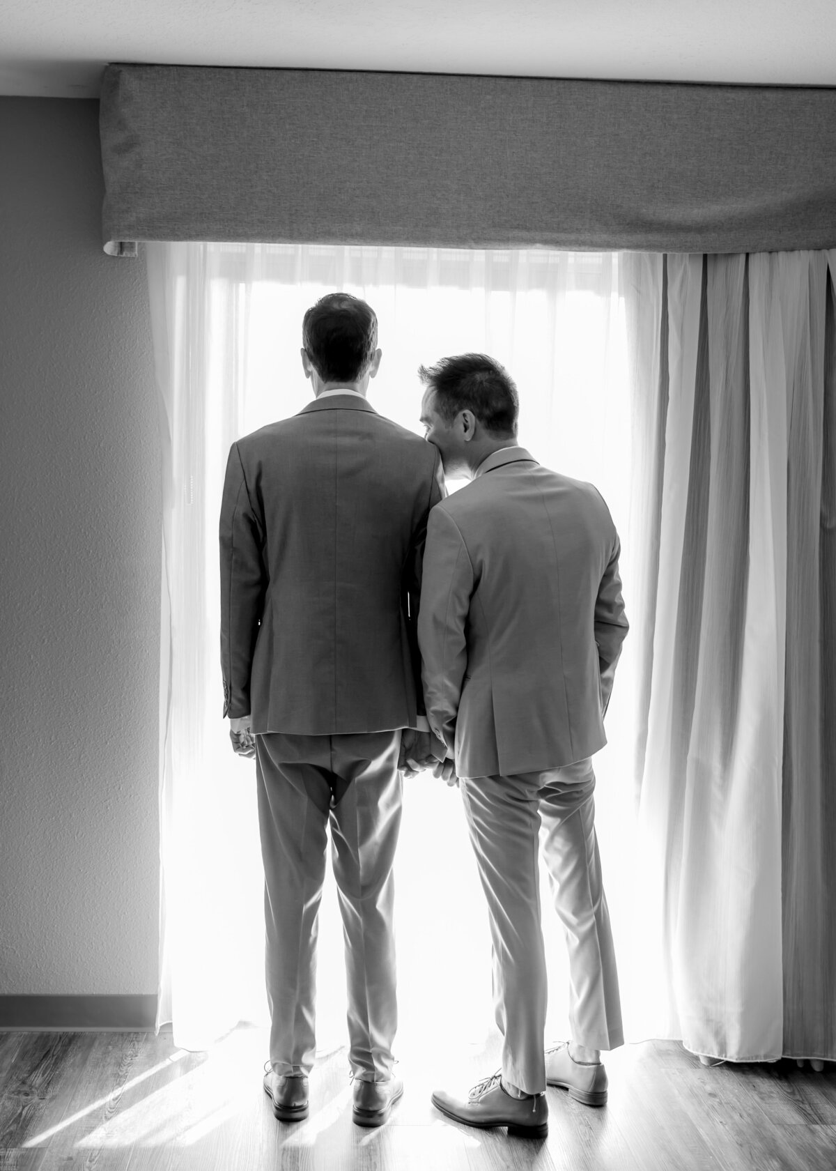 Columbia-Gorge-Wedding-Photographer.jpg