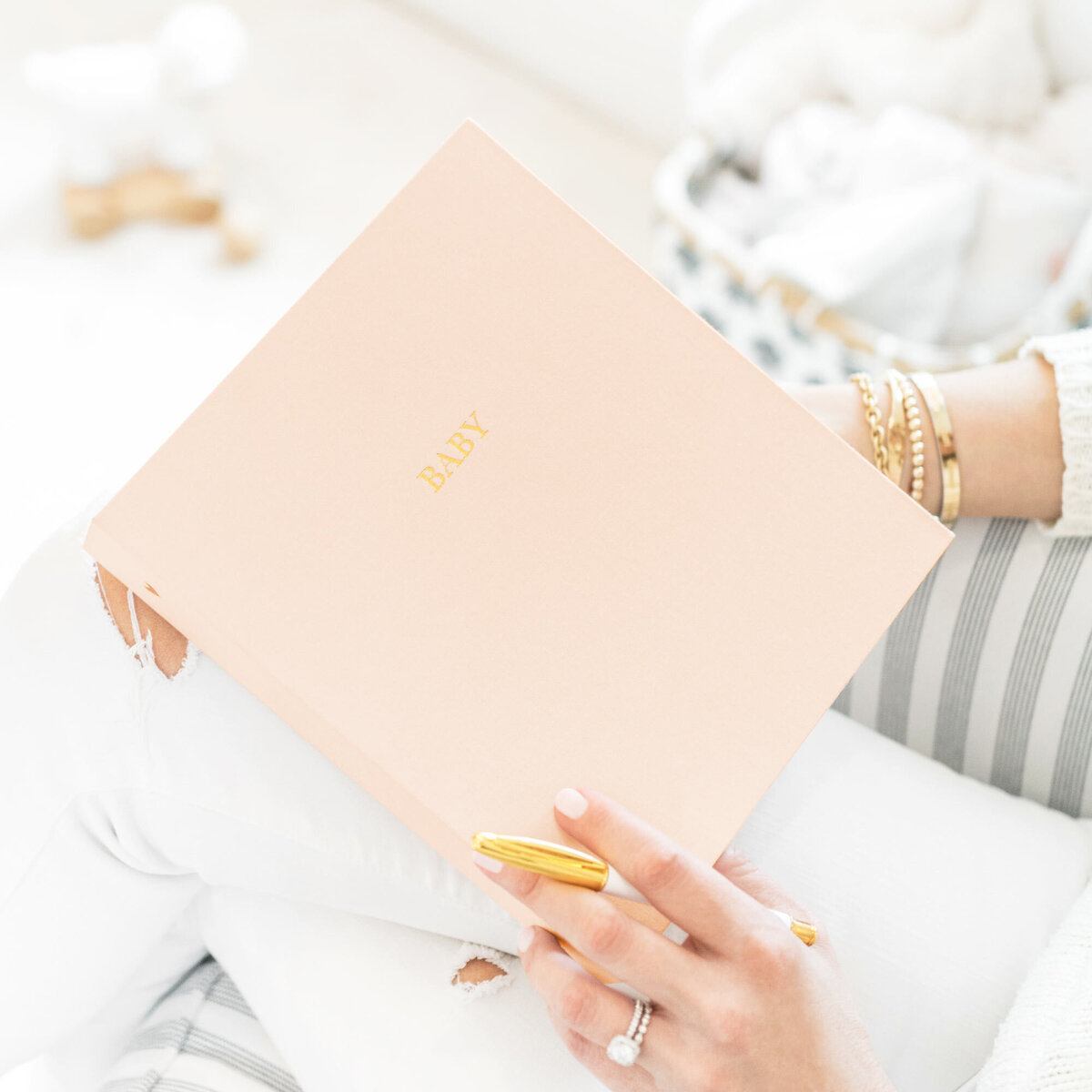 Baby-book_pink-web