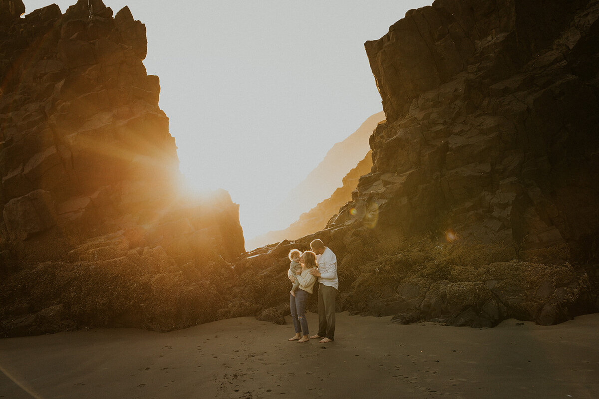 ali-rae-photography-cannon-beach-oregon-coast-family-session-124