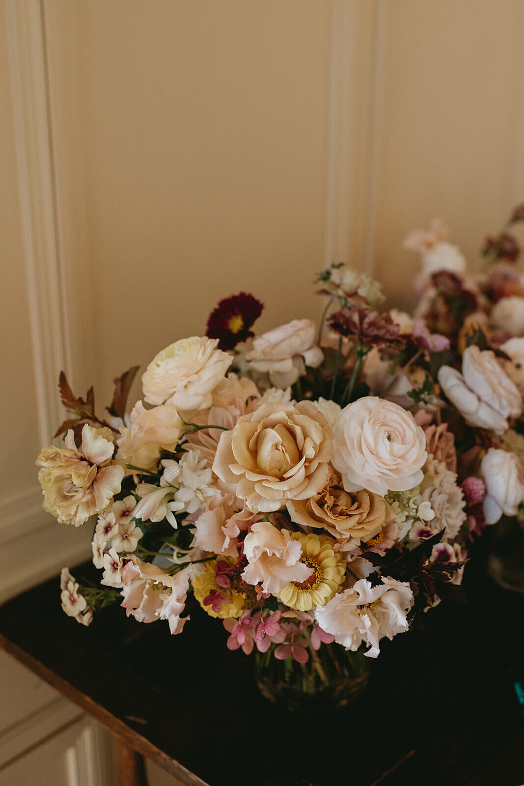 glen-manor-house-summer-wedding-florals-21