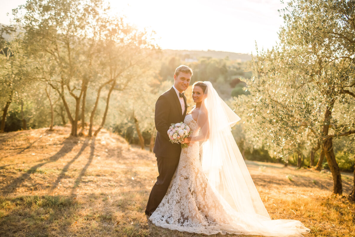 high-end-wedding-photographer-portraits-at-sunset