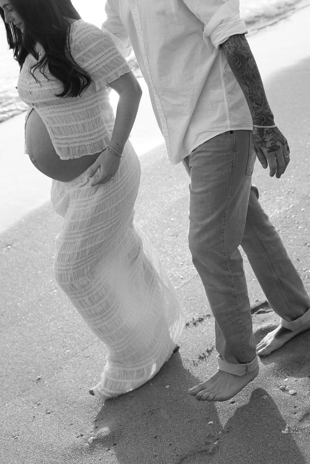 Marissa-Eric-Deerfield-Beach-Maternity-Photos-by-Alexandra-Masihy-Photography-10