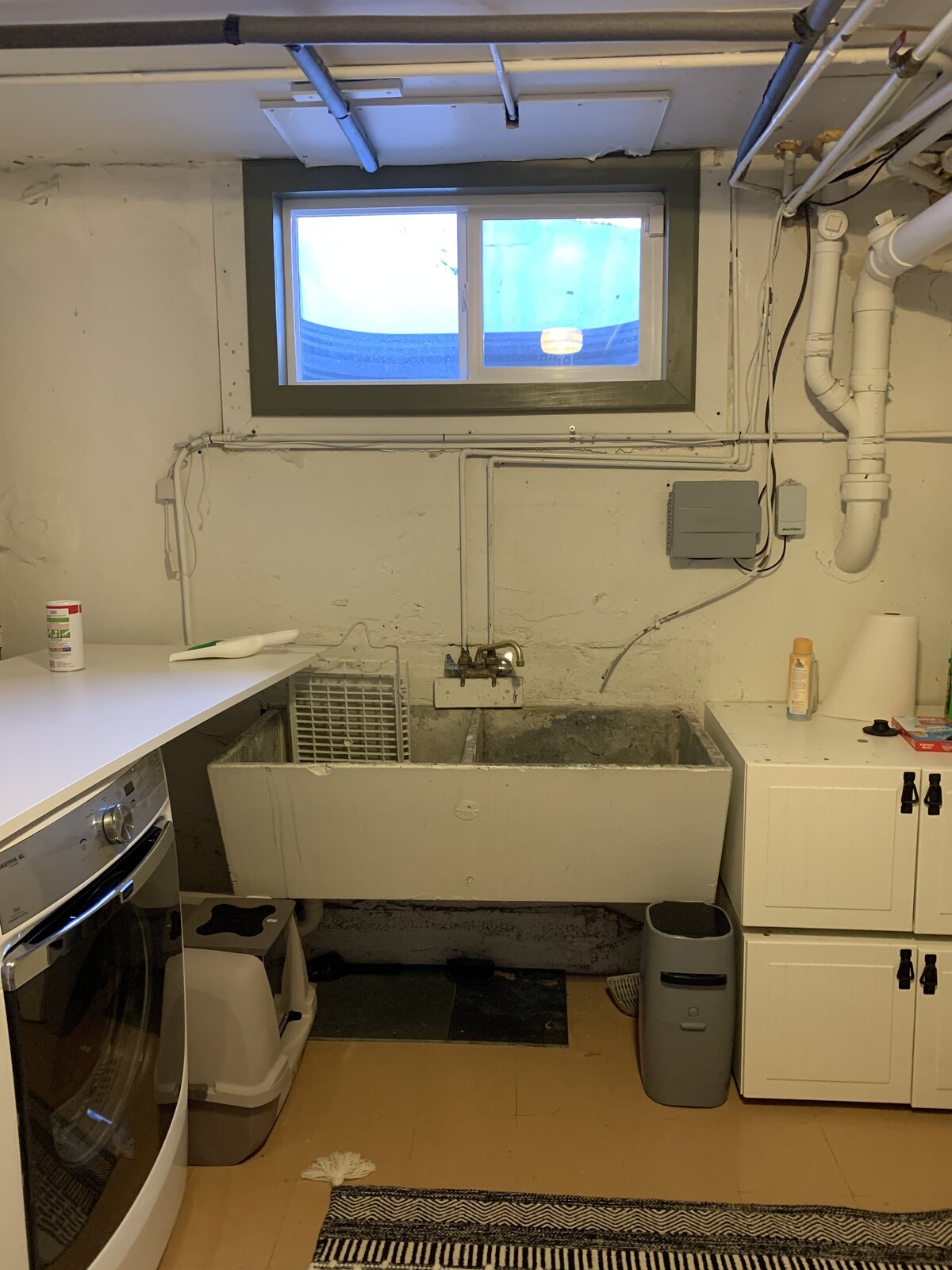 residential interior design: Lafayette laundry room before