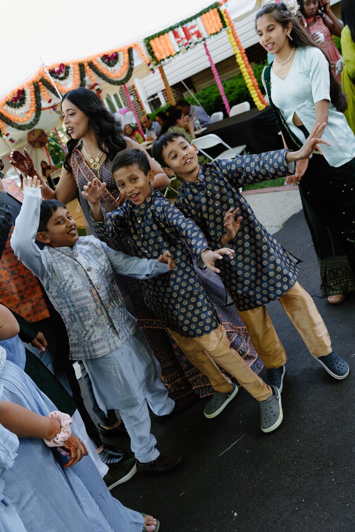 Nichole-Babiez-Photography-wedding-photographer-indian-wedding-photographer-mendhi-sangeet-baraat-luxury-chicago-illinois-marriott-schaumburg-36