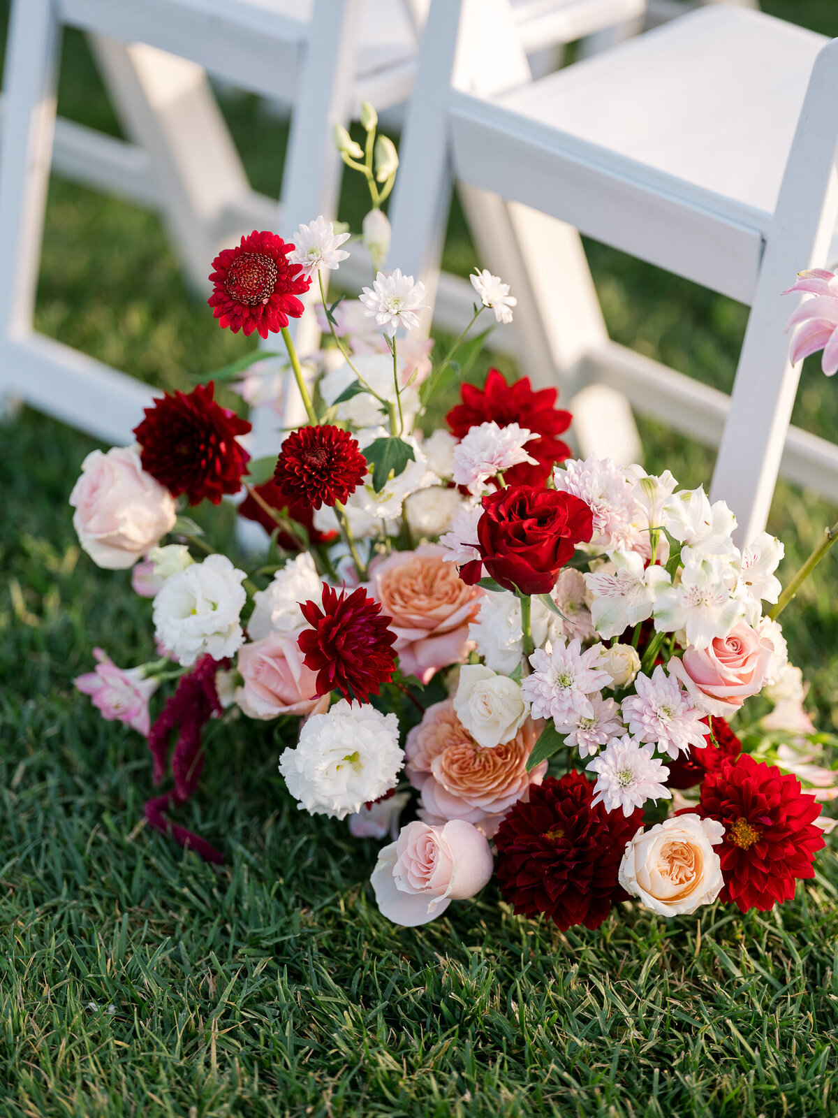 Red florals for autumn wedding