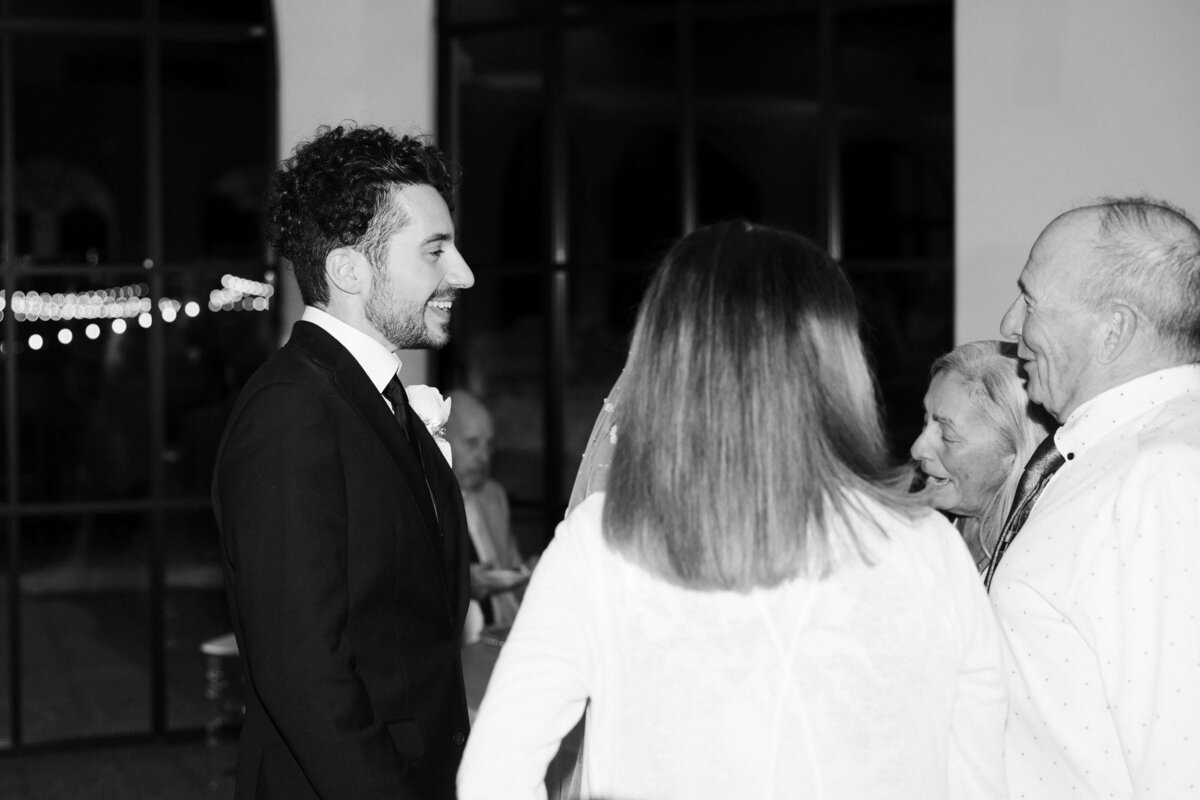 139_riskyexposure_marley-simon_las-vegas-elopement-photography