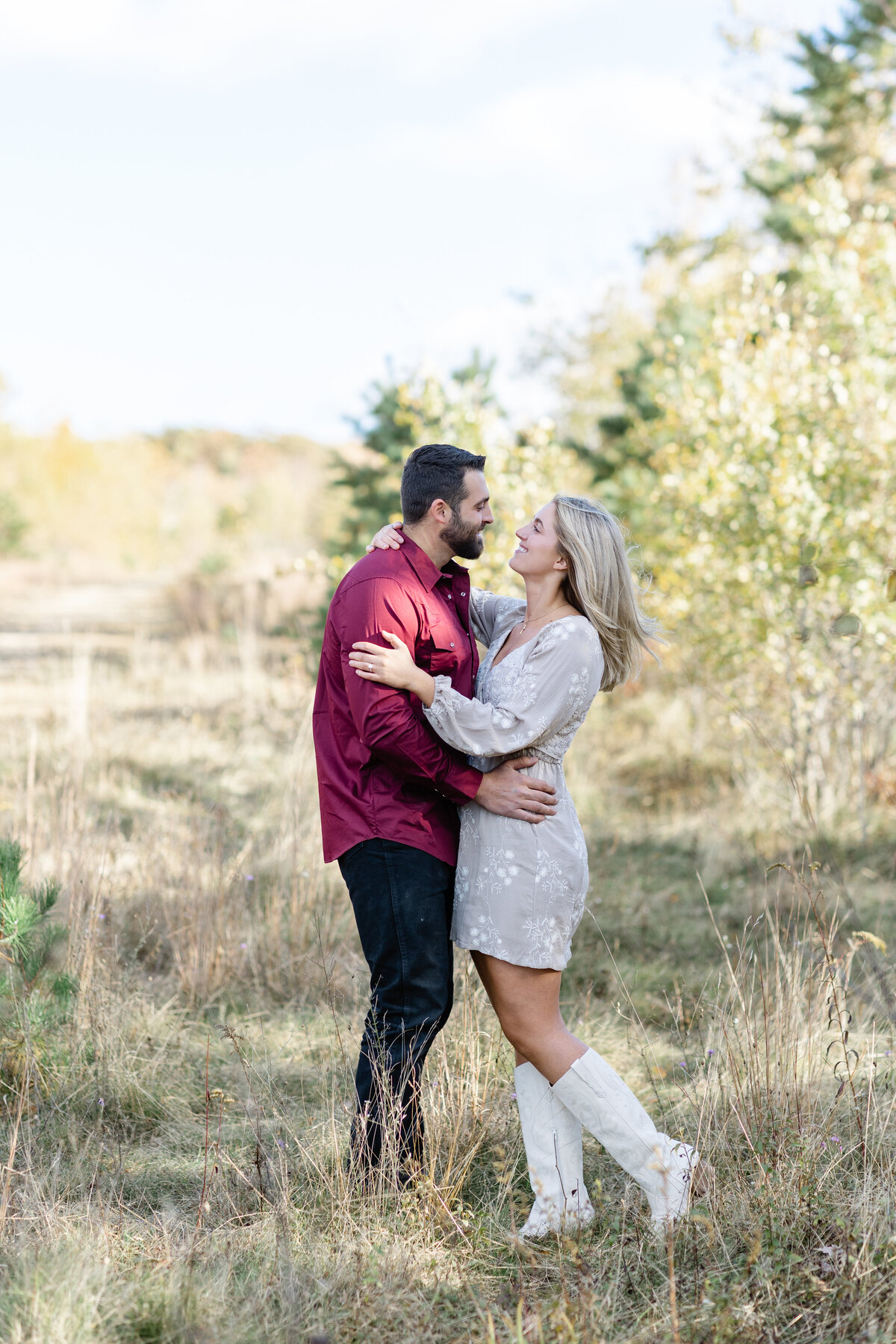 fall-engagement-session-nepa-portrait-photographer-01