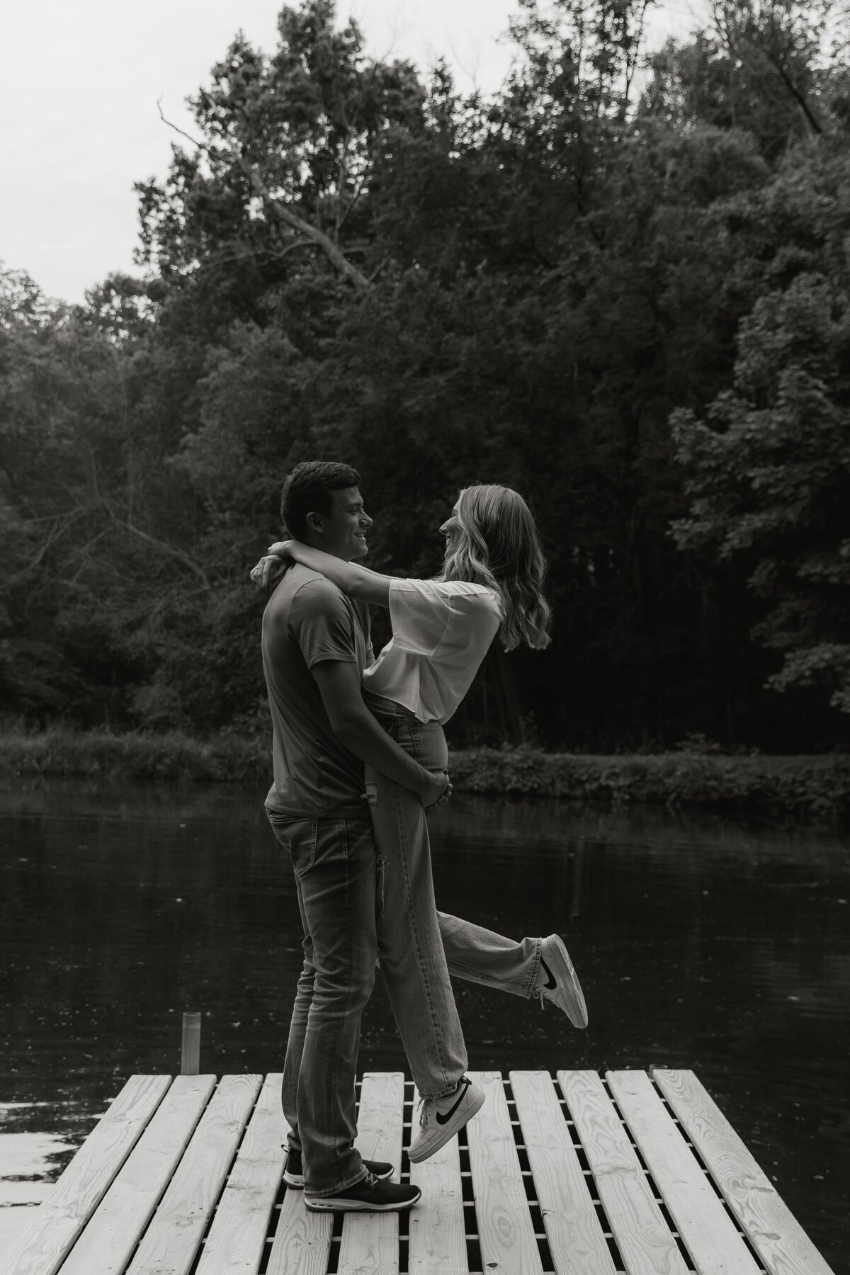 private-pond-couples-session-5