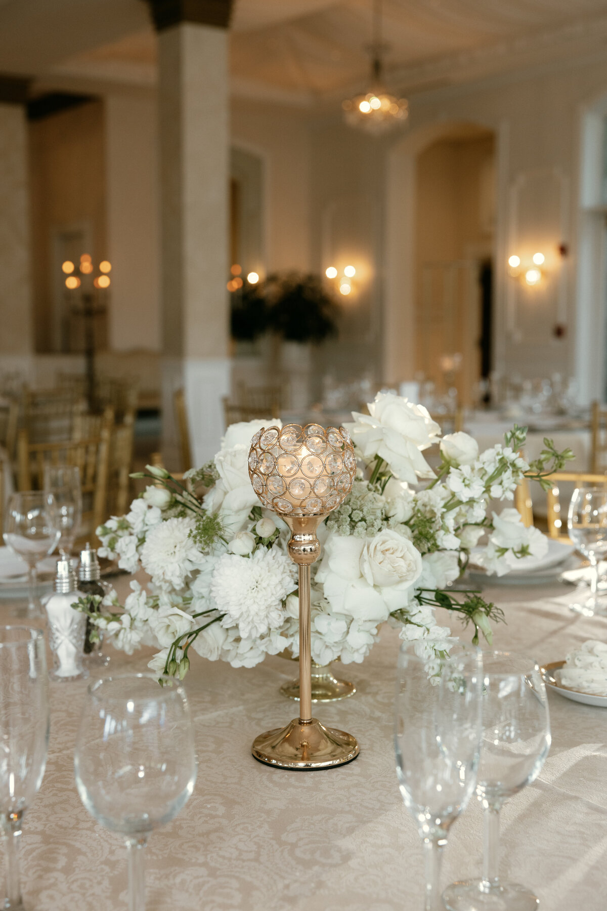 Abigail Anne Photography Storytelling Wedding Photographer in Colorado and Chicago — Wedding Photo 26