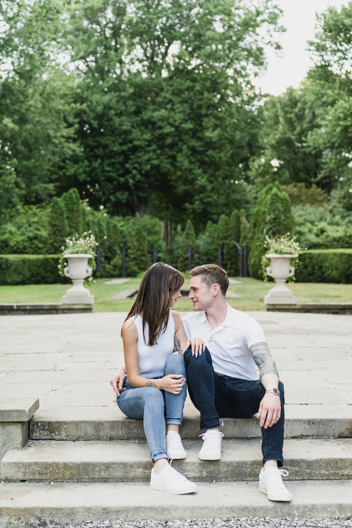 SUMMER FORD HOUSE ENGAGEMENT PHOTOS IN GROSSE POINTE, MICHIGAN PROVIDED BY KARI DAWSON22
