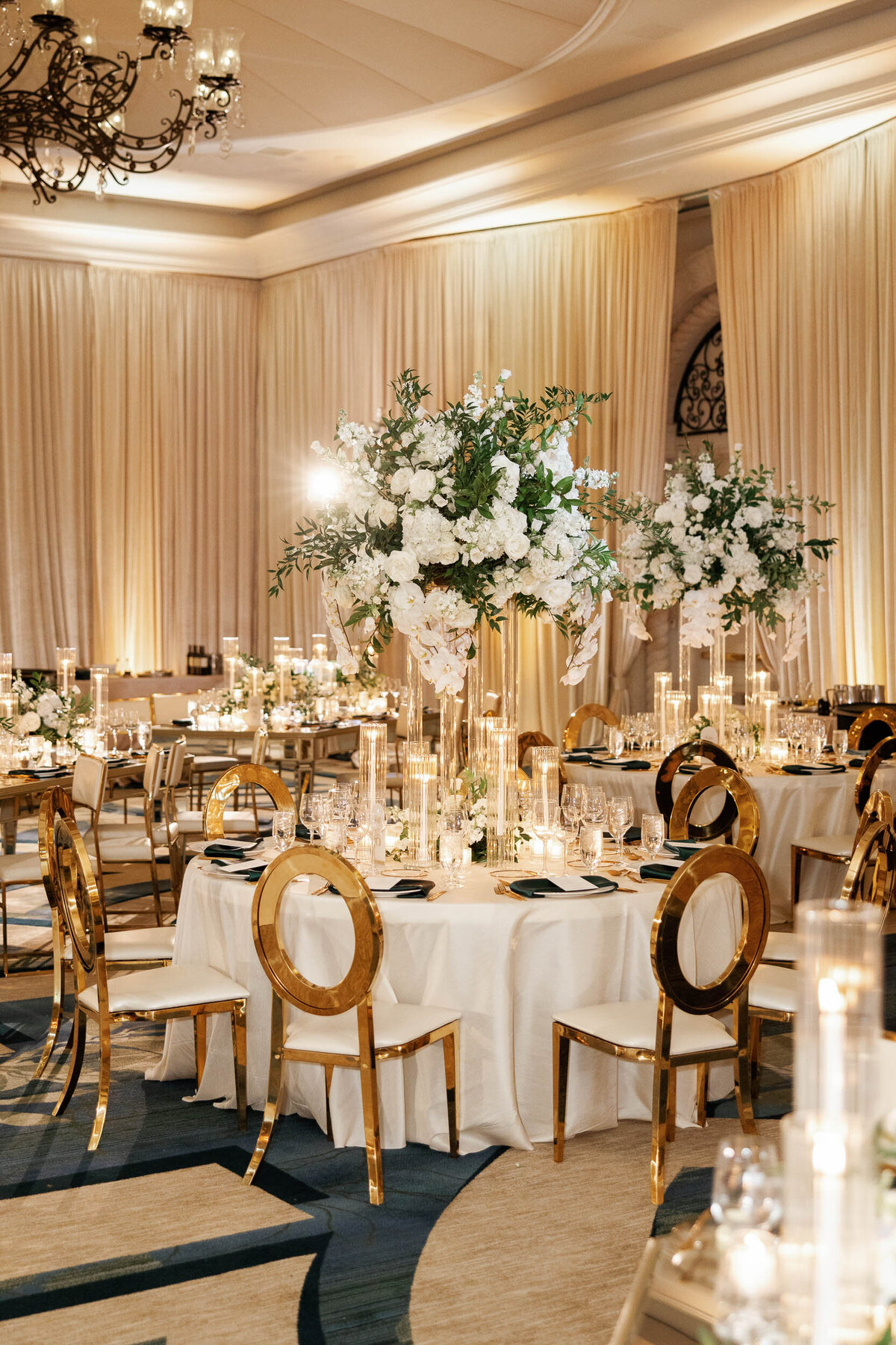 30-beautiful-reception-flowers-ritz-carleton-28-north