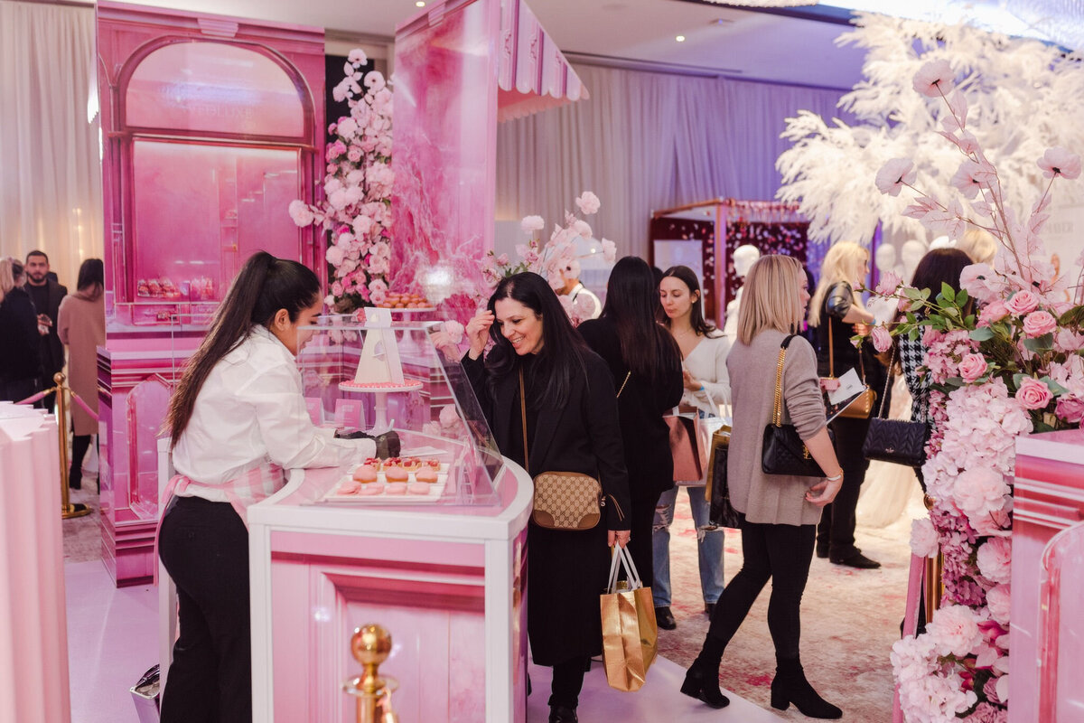 WedLuxe Show 2023 - Barbiecore Bakery photographed by Purple Tree Photography 23