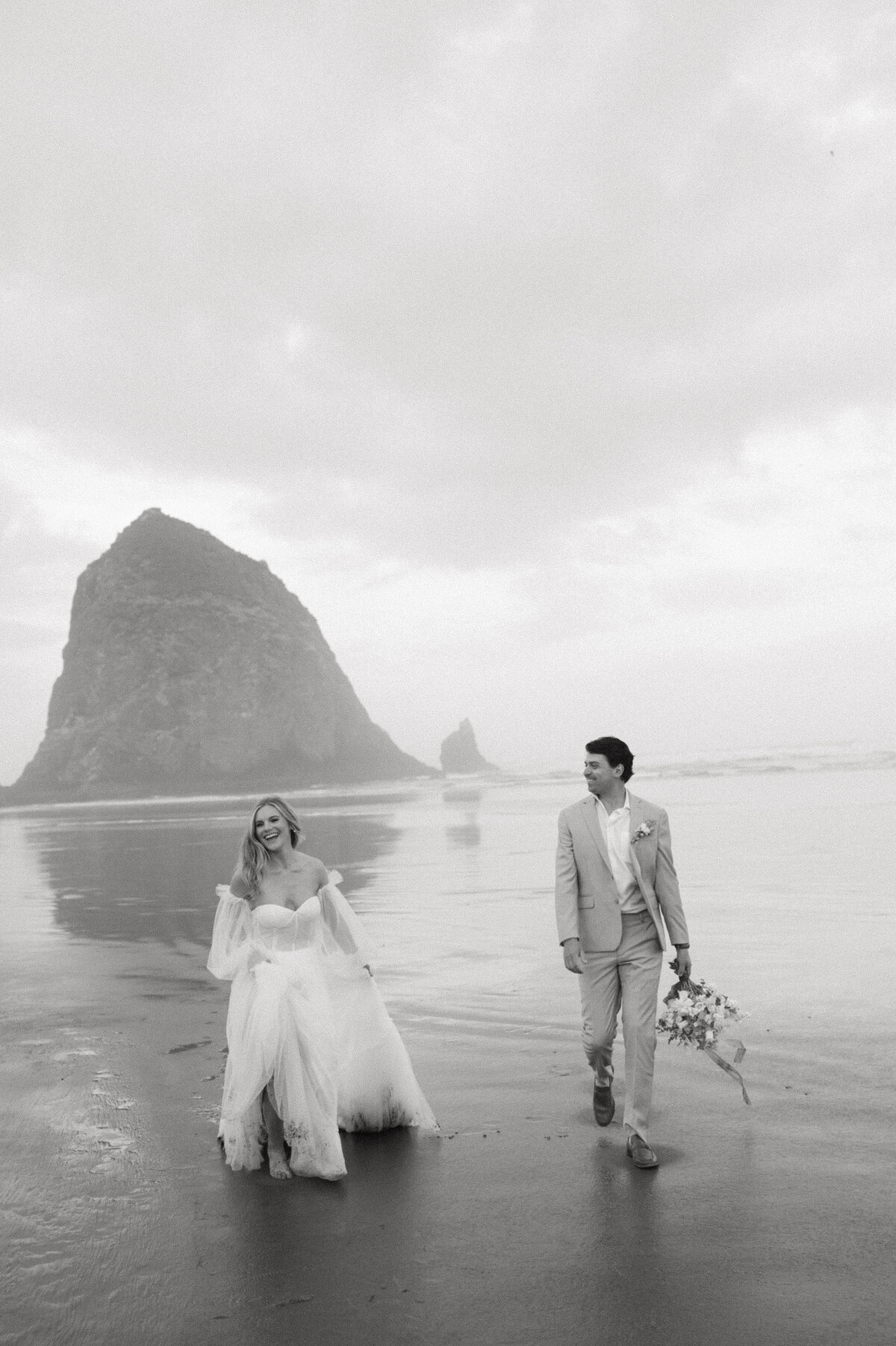 elopement-canon-beach-oregon-20