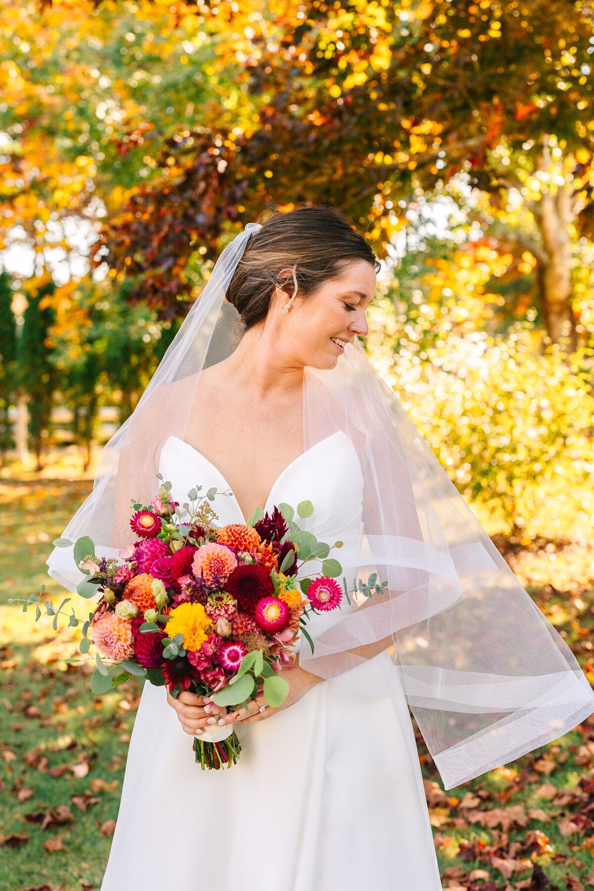 Live_Well_Farm_Colorful_Fall_Wedding_Harpswell_Maine_Photography_0028