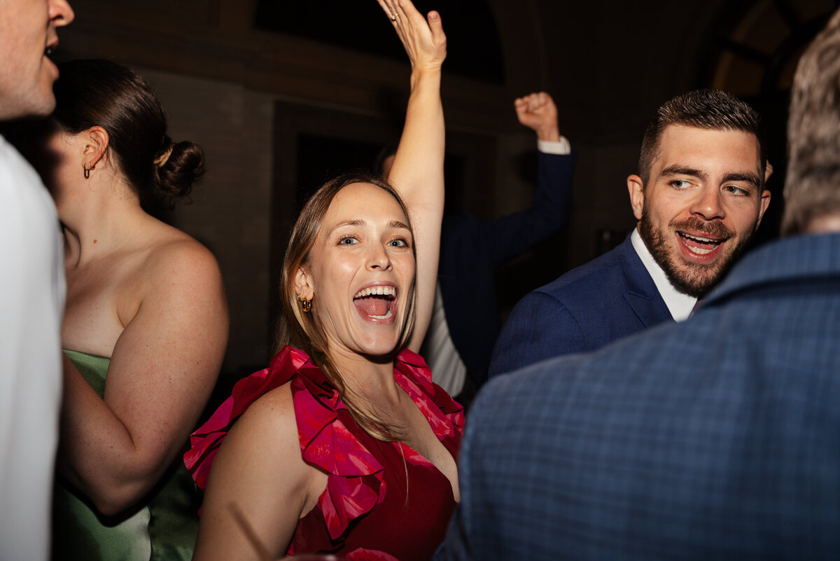 timeless-summer-wedding-twin-cities-minnesota-04