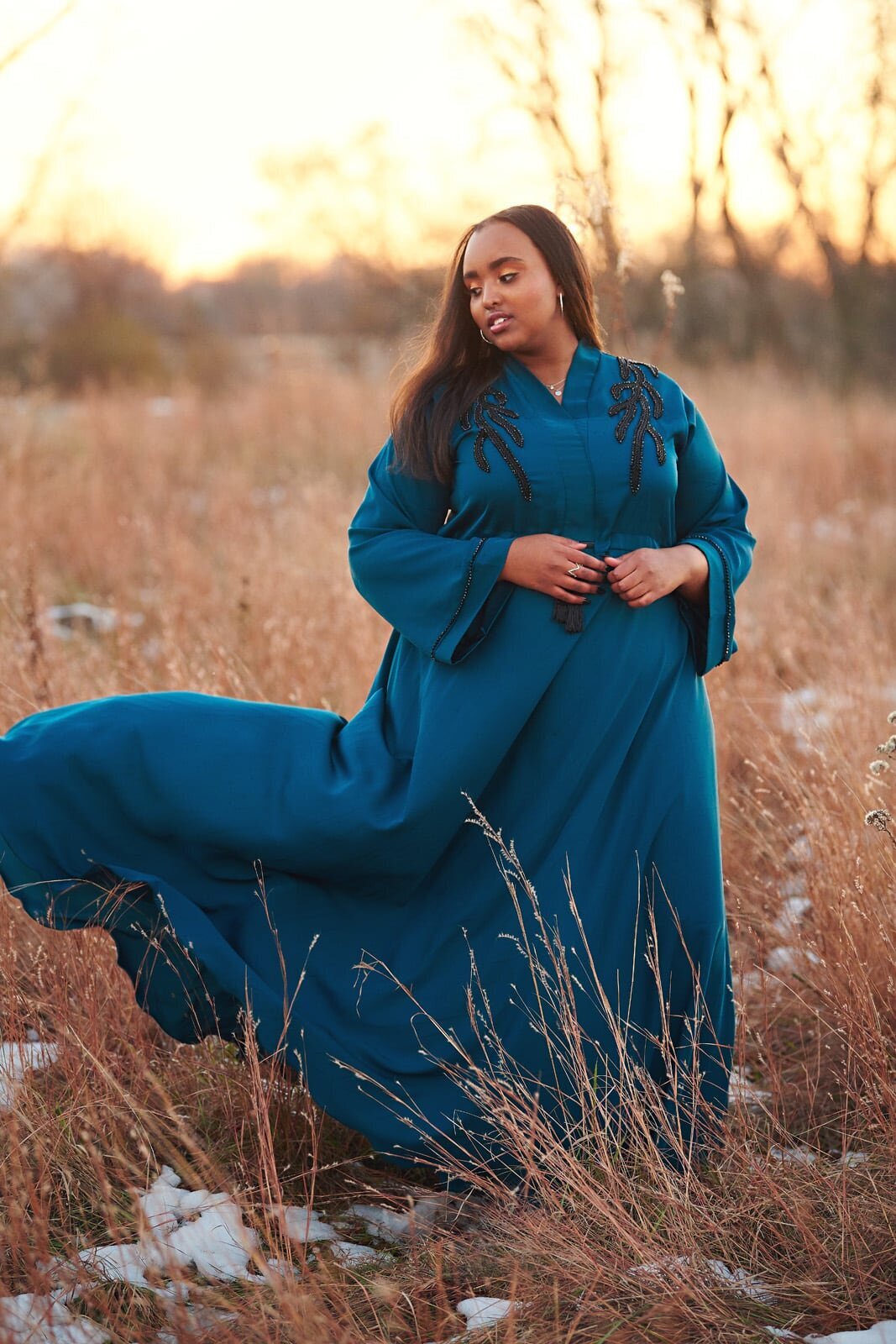 Senior Portraits in Golden Nature-11