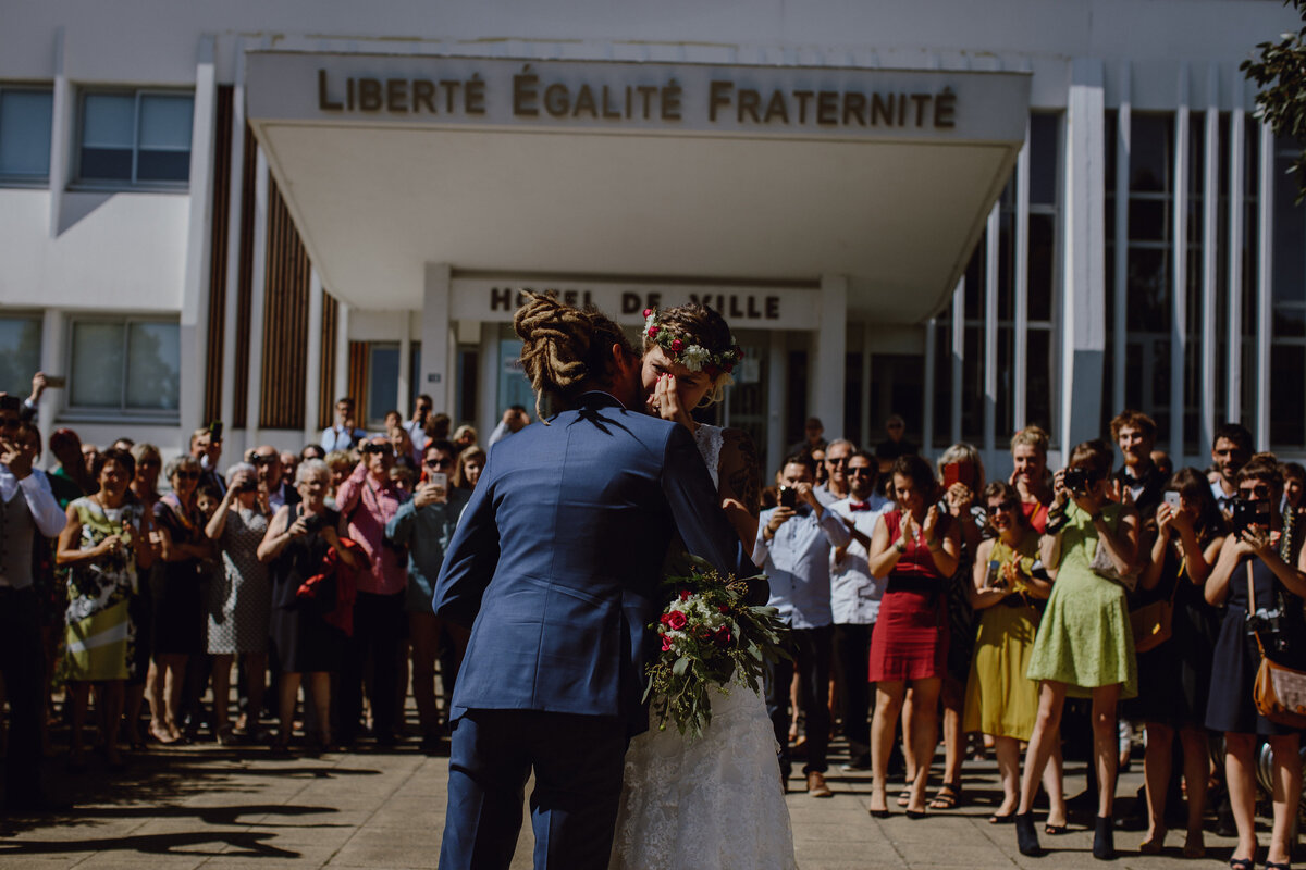 BARBATRE-FRANCE-WEDDING-PHOTOGRAPHY-BY-MEGAN-SAUL-PHOTOGRAPHY-CITY-HALL(32of185)