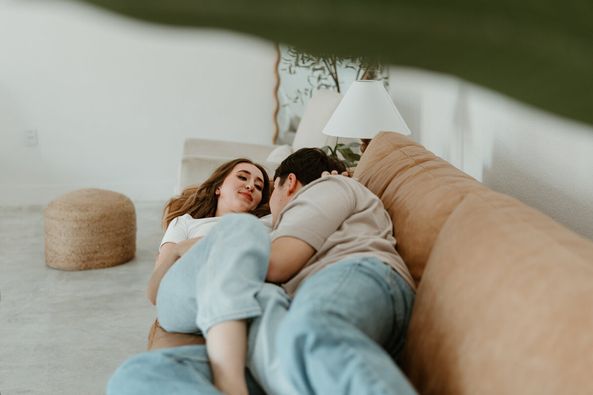 dakota + alex - 19 -7071