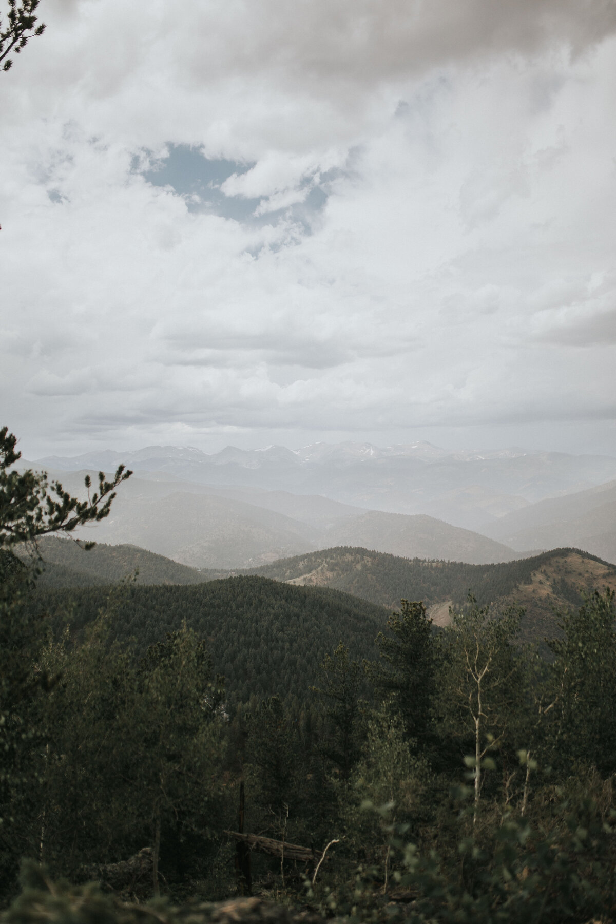 playful-summer-mountaintop-wedding-idahosprings