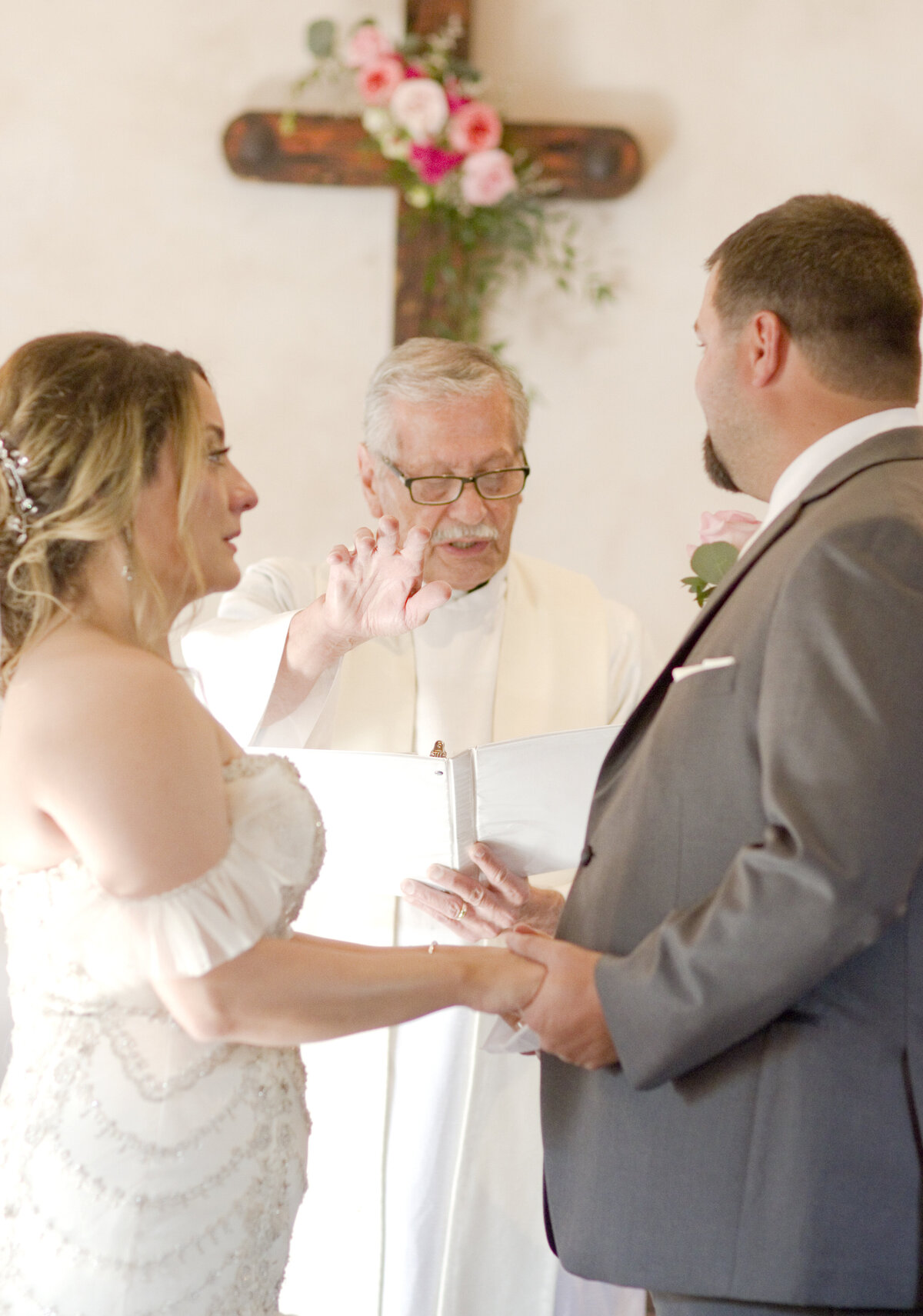 vows-priest-lost mission-robin rogers photography-hill country wedding