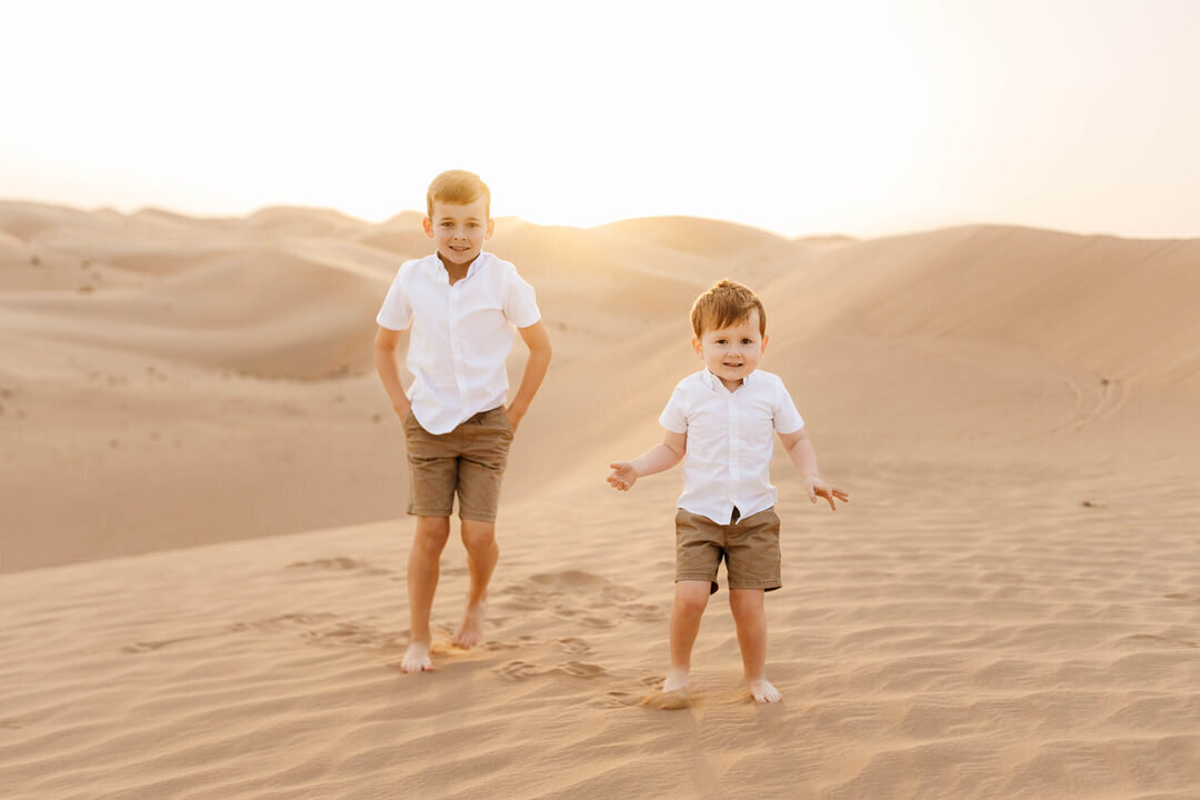 abu-dhabi-desert-photoshoot-family-brothers