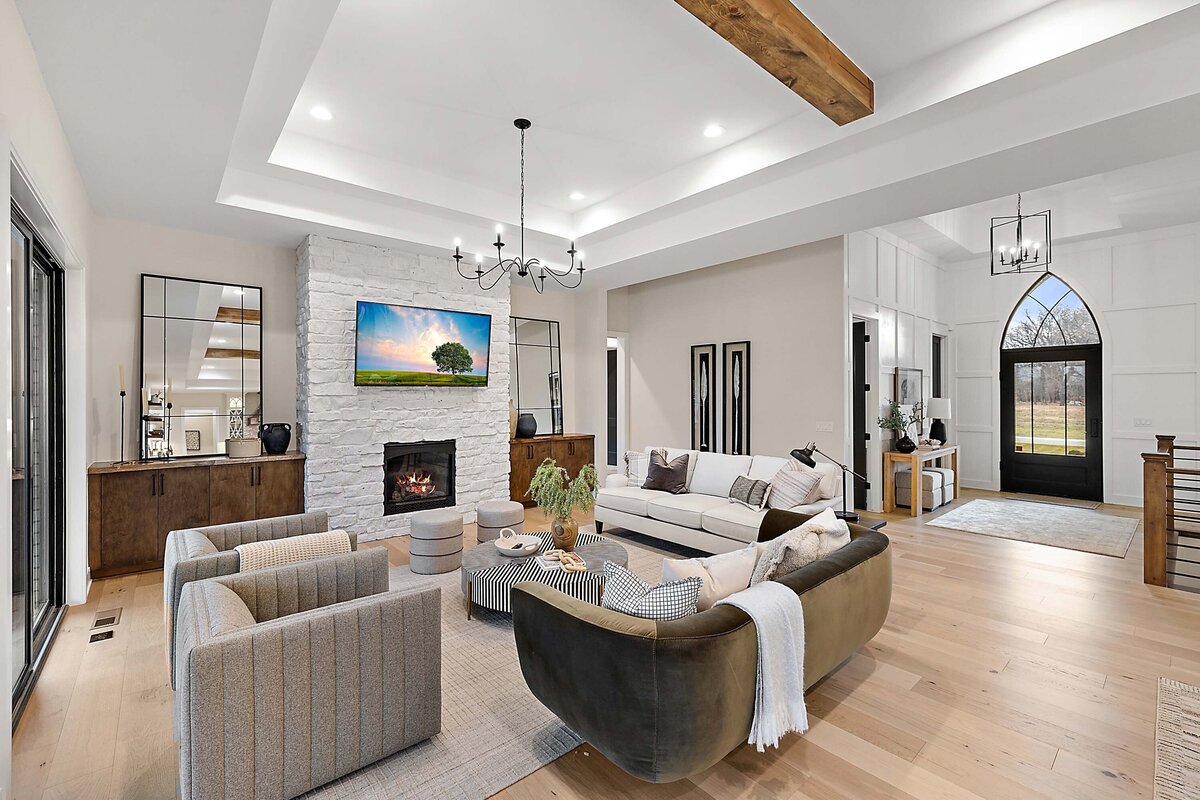 06-70802 Renata New Staging-6