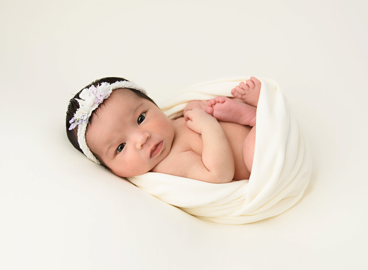Best-affordable-simplistic-posed-newborn-keller-dfw-baby-newborn-photographer-LAN_2978E