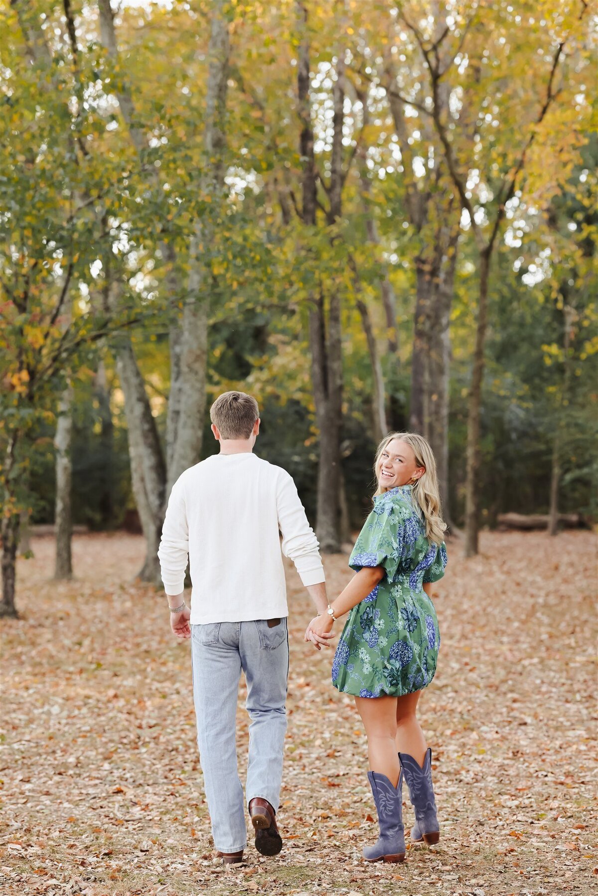 engagement session with cozy fall vibes arkansas