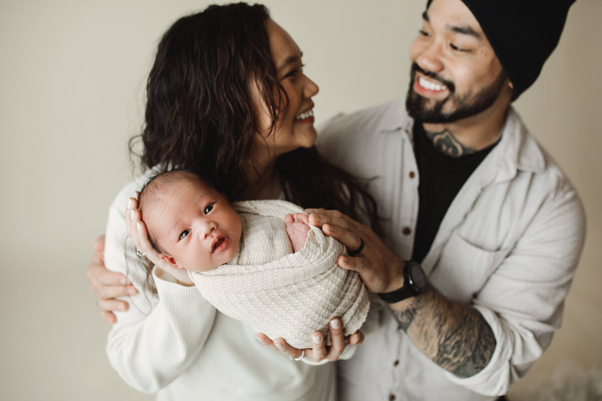anchorage-newborn-photographer-1-2