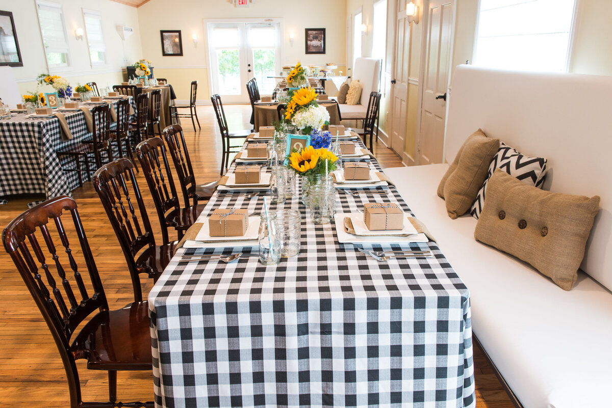 Loveless_Cafe_TAP_2015-High_Res-92