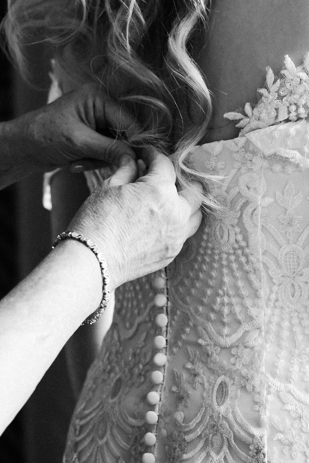 Bellyard Hotel_bride getting ready_Stepping Stones Photography_15