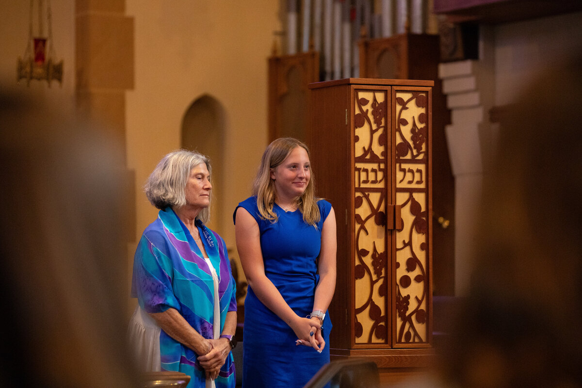 vibrant-temple-shalom-of-south-bay-bat-mitzvah-11