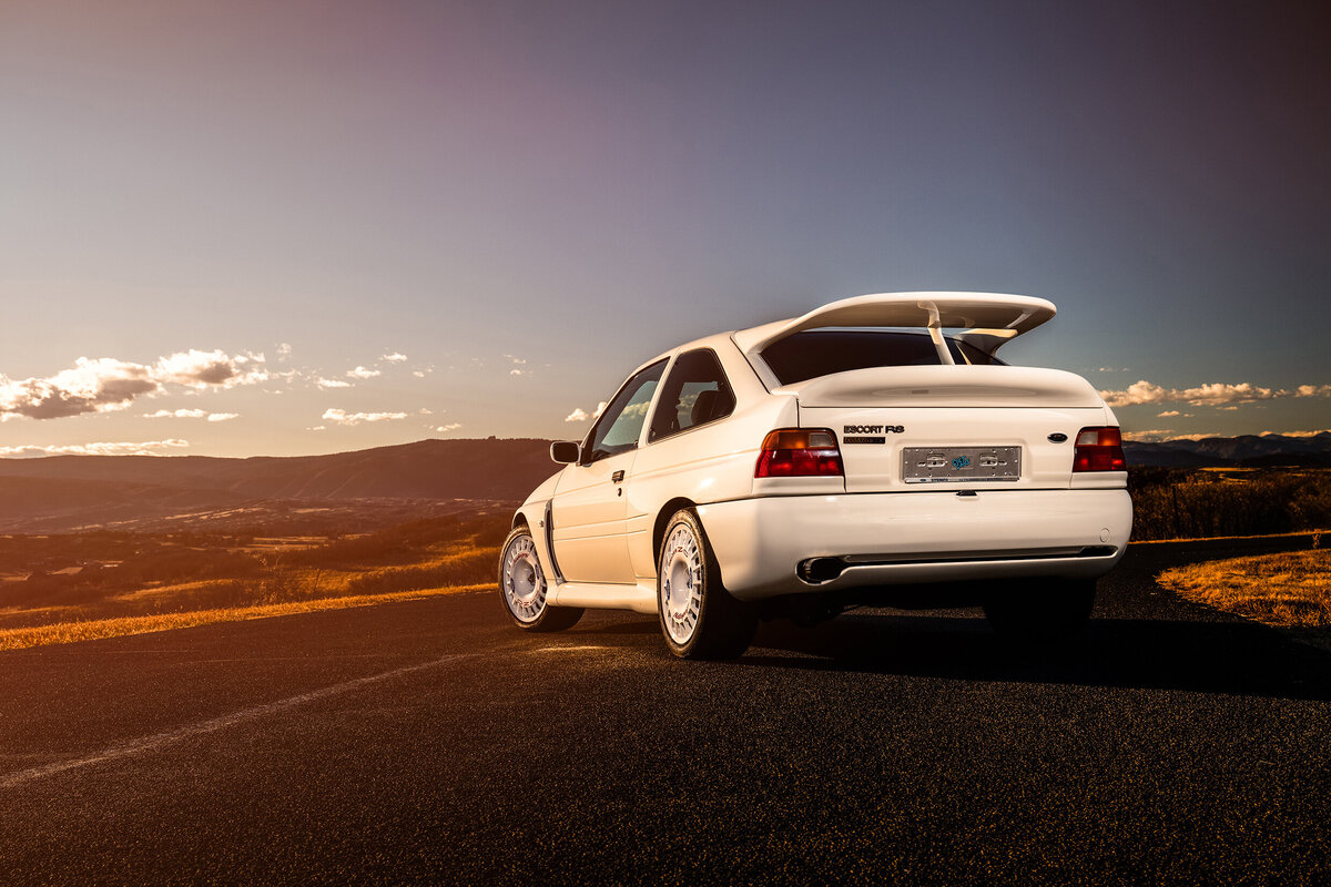 White Cossie Rear Hero_web_2