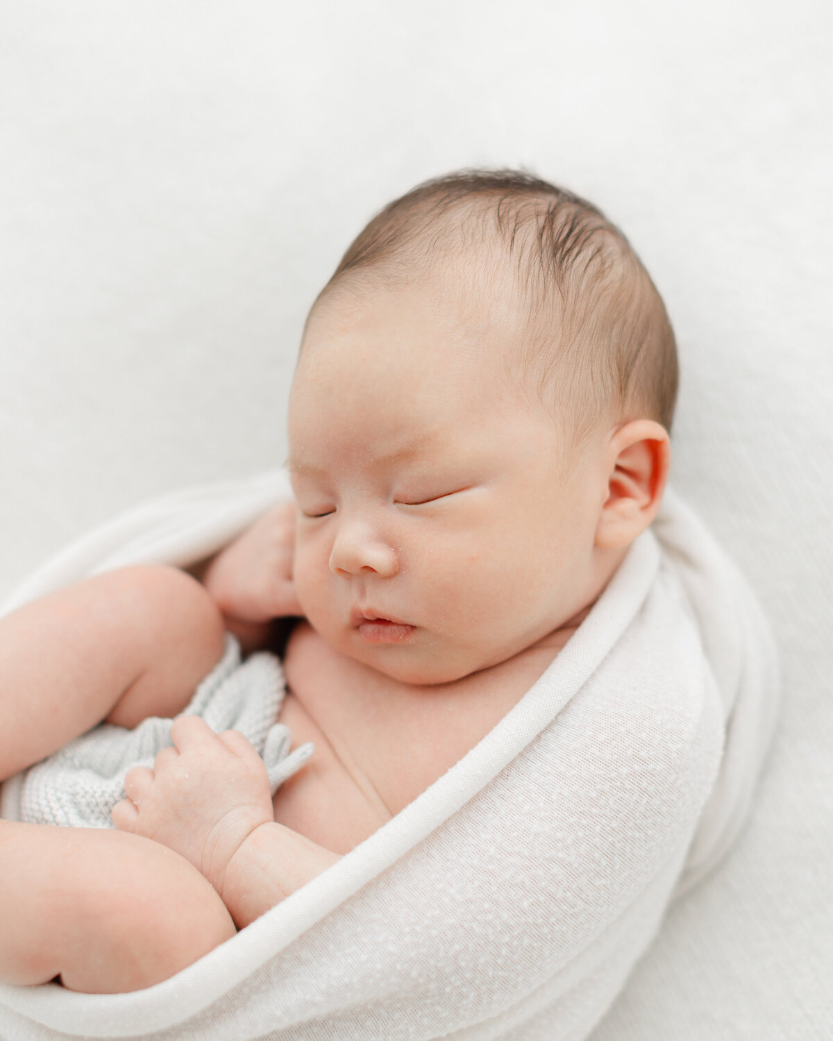 Newborn photography session at a Philadelphia photography studio - 4