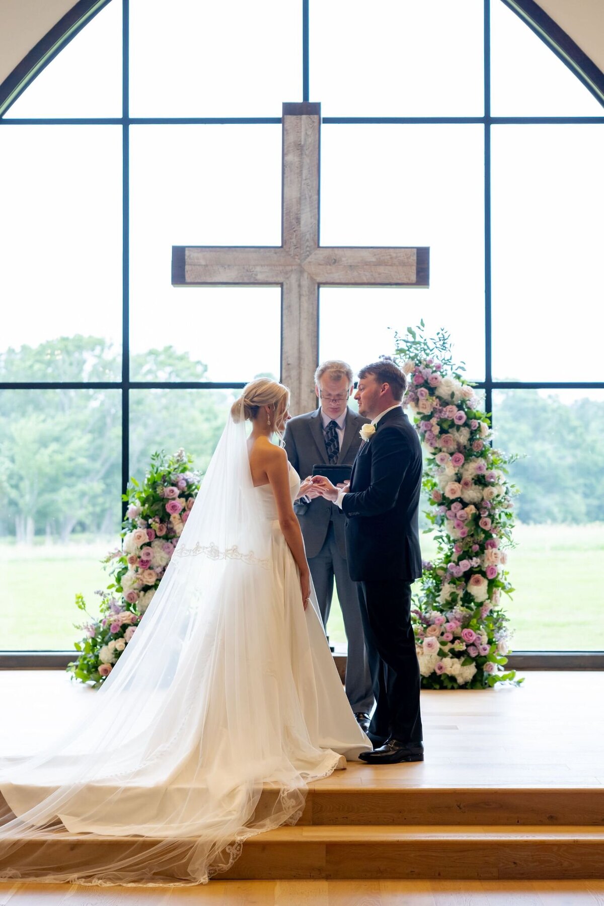 lavender-wedding-florals-houston-florist-tamara-menges-14