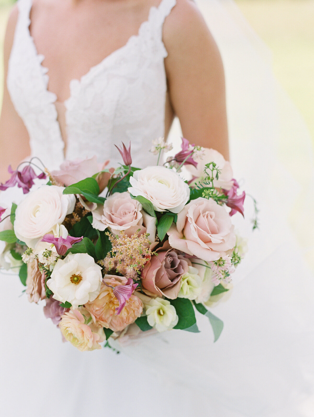 Meraki Design Wedding and Event Floral Studio Florist Wedding Flowers Full Service St. Louis Destination Luxury Floral Design Florists Designers Personal Unique Amy-Golding-Wedding-Photography-Emily-Kaleb-Wedding-2022-158
