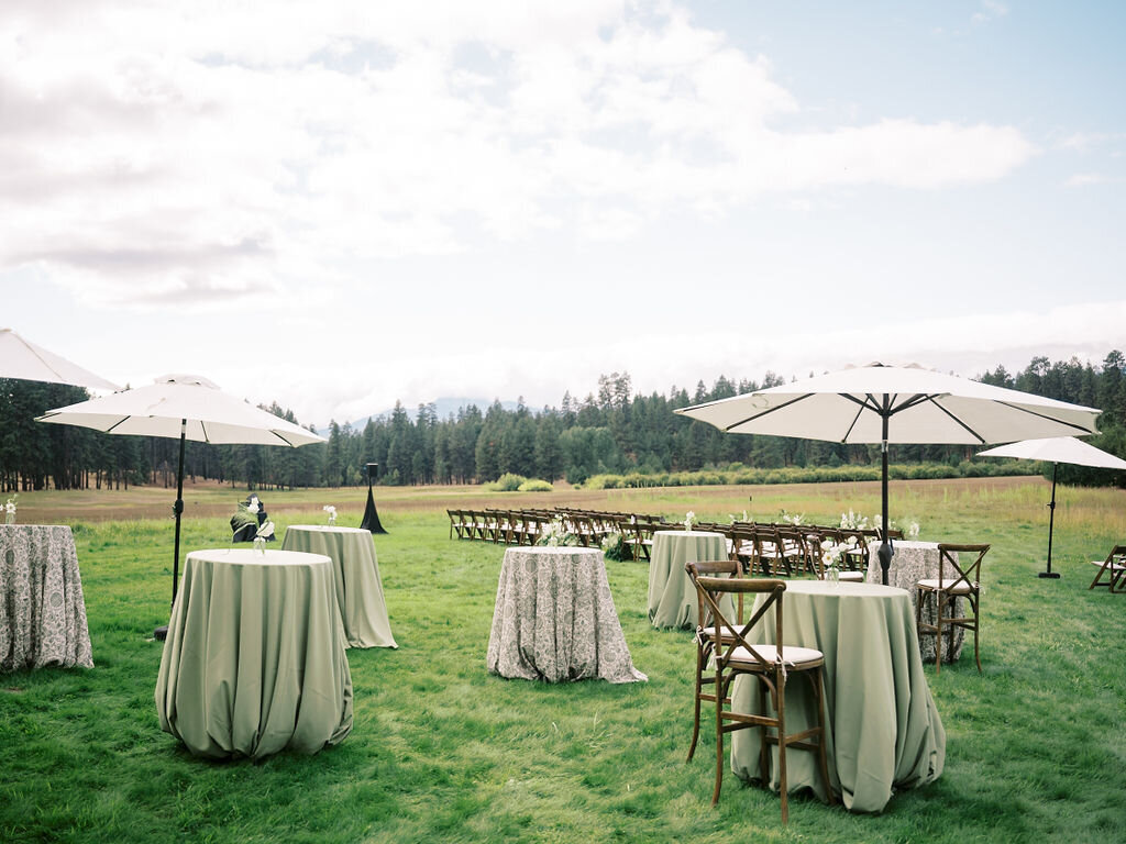 house-on-metolius-river-wedding-outdoor