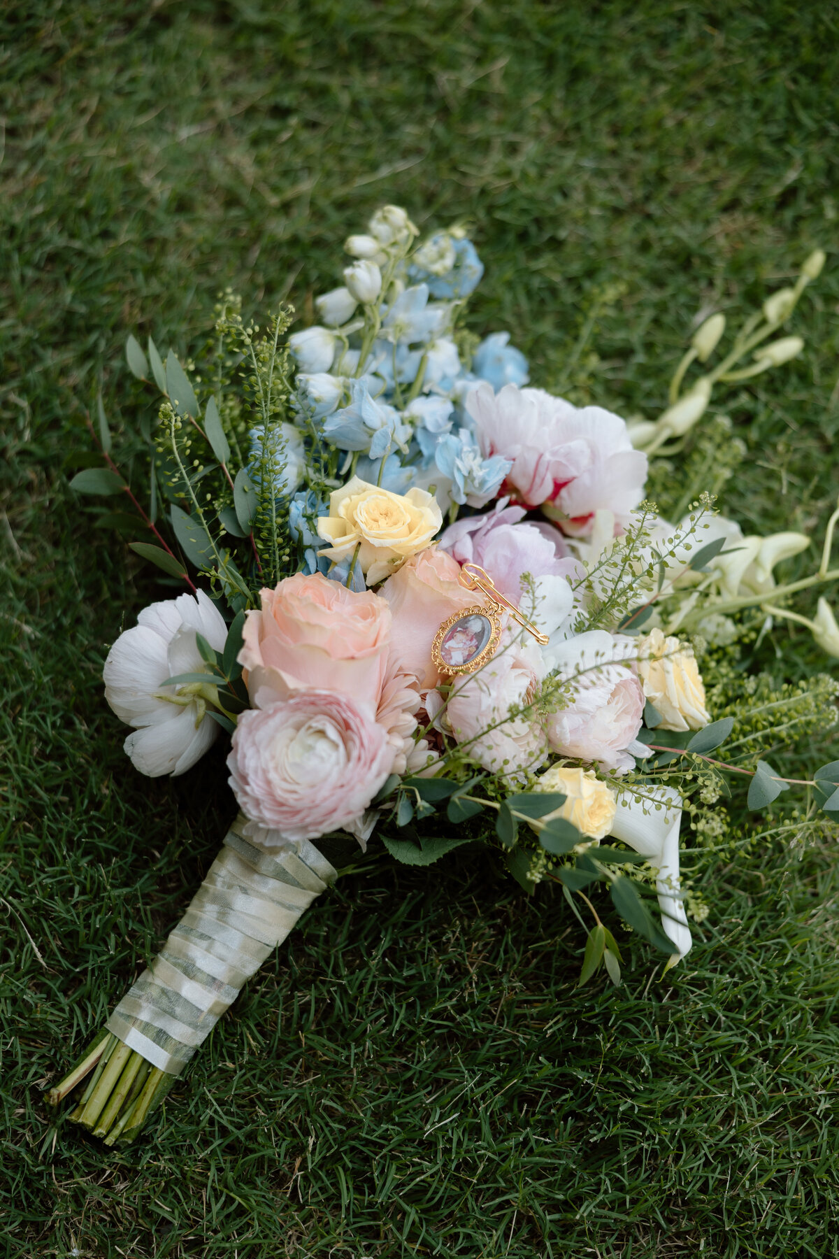 Colorful bridal bouquet