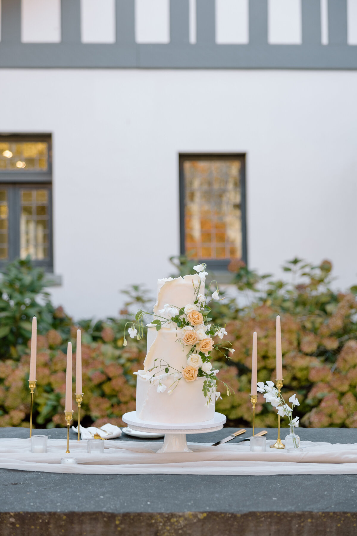 Tuxedo Park_ NY - Luxury Wedding Styled Shoot - Editorial Bridal 515