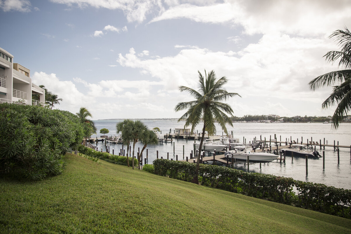 EboniRobyn-Wedding-NilouJonah-GettingReadyJonah-OceanClub-ParadiseIsland-Nassau-NewProvidence-TheBahamas-Final-118